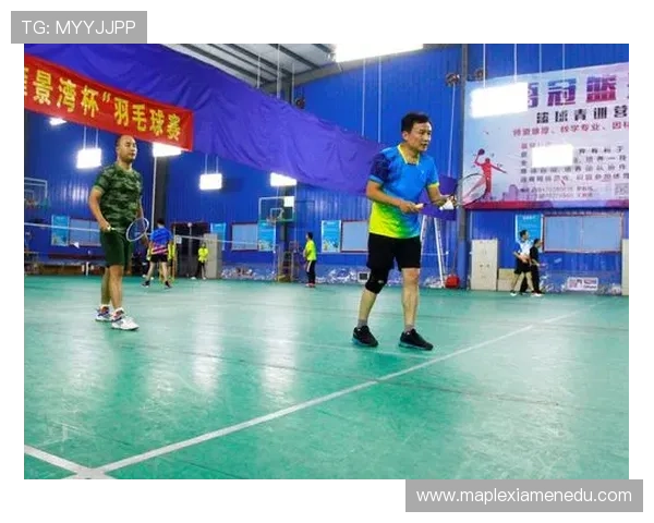 杭州羽毛球队个人能力引发热议球员表现与团队协作之争分析 杭州羽毛球队个人能力引发热议球员表现与团队协作之争分析